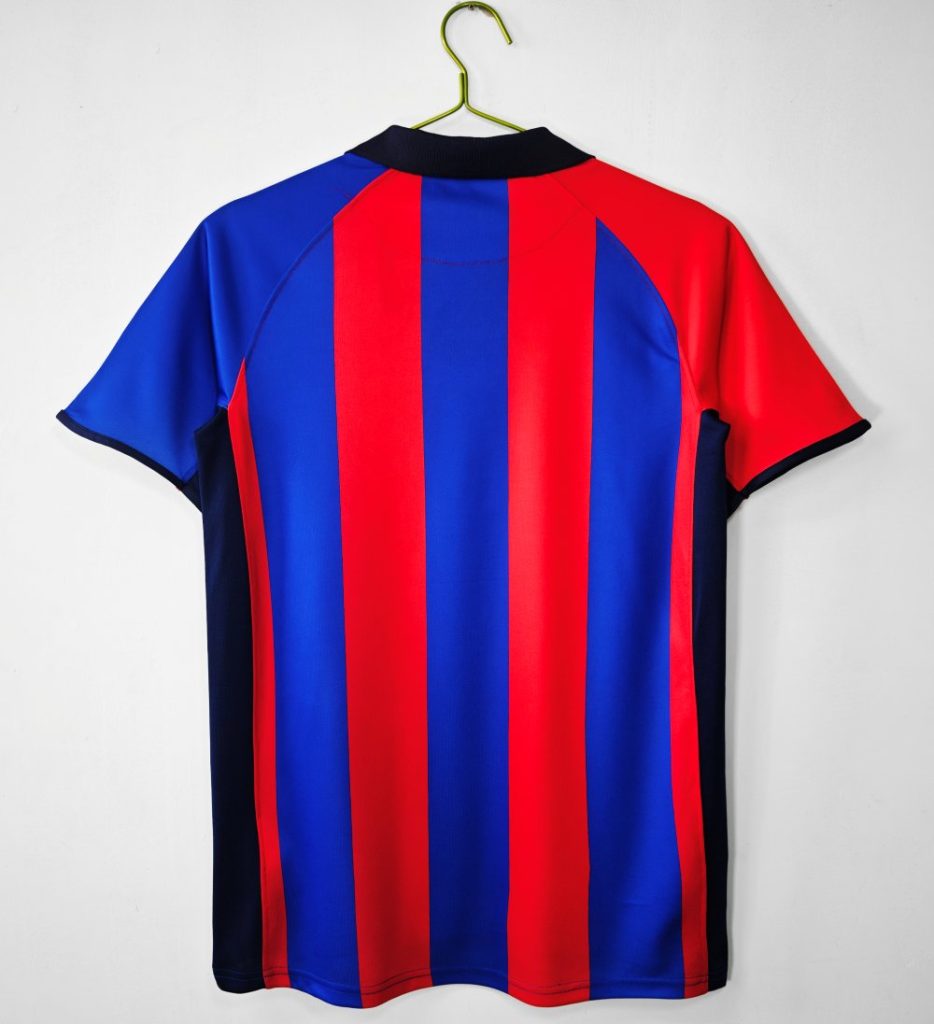Barcelona 2001-02 Camiseta local