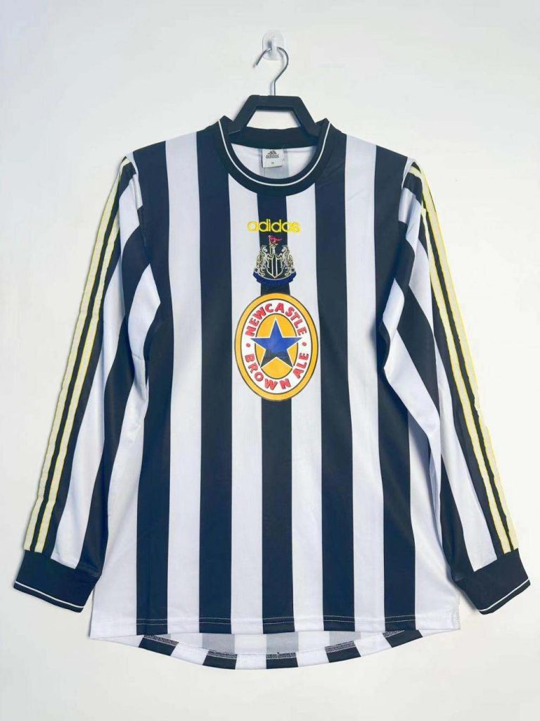Newcastle United 1997-99 Camiseta local de manga larga