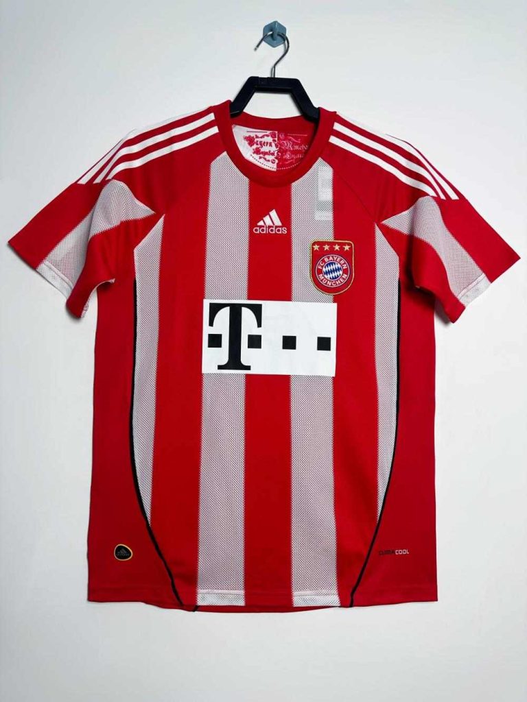 Bayern Munich 2010-11 Camiseta local