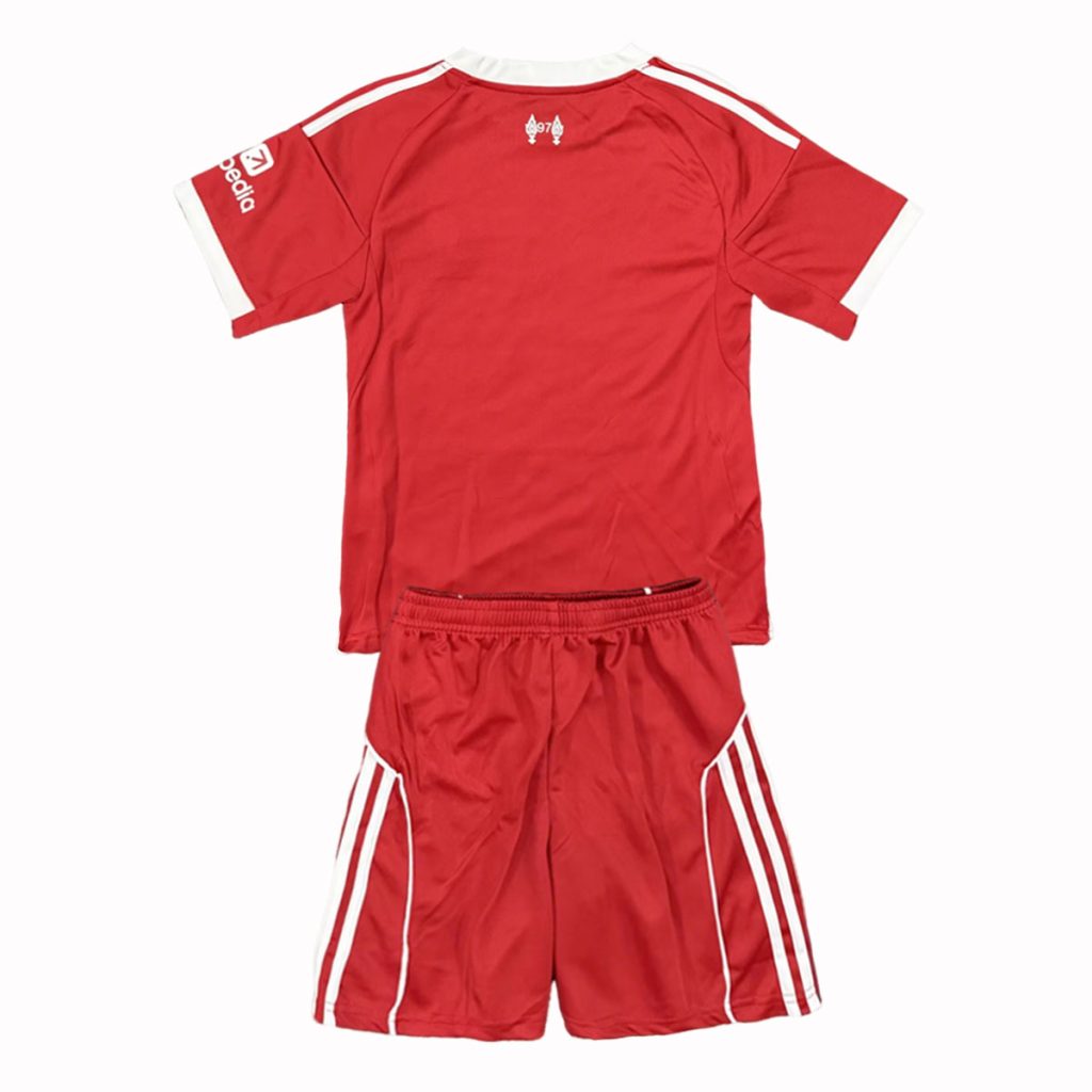 niños Liverpool 2025-26 Local Kit