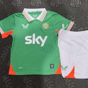 niños Irlanda 2025-26 Local Kit