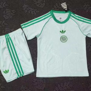 niños Celtic 2025-26 Special Edition Kit