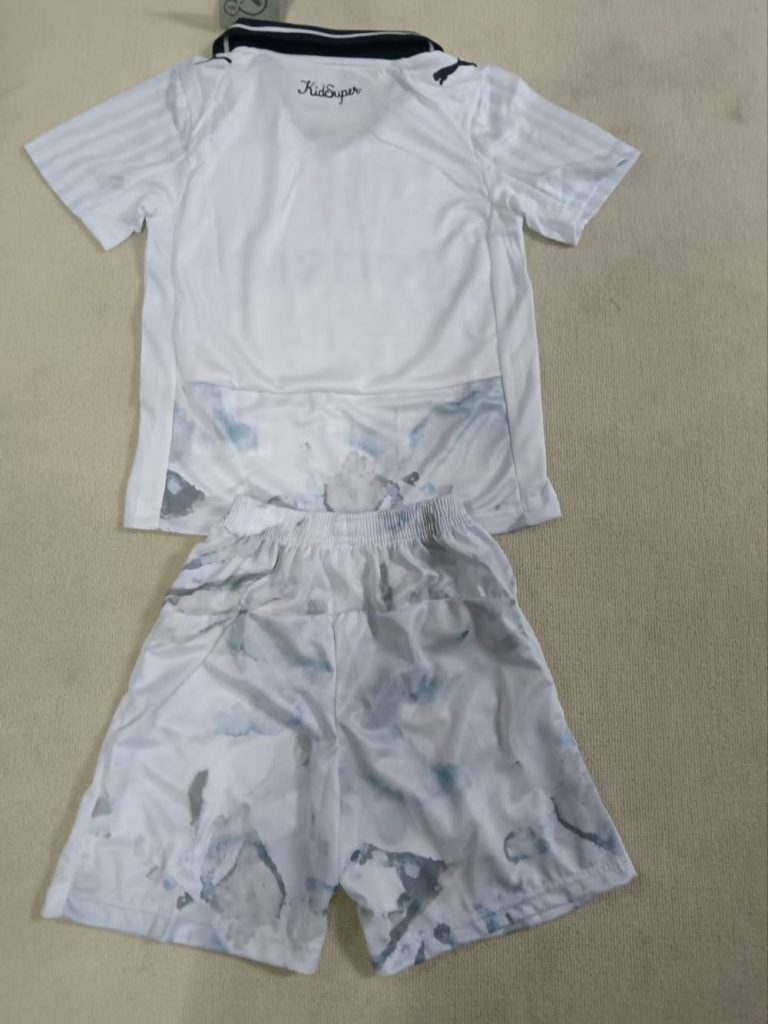 niños Monterrey 2025-26 Clubs World Cup Visitante Kit