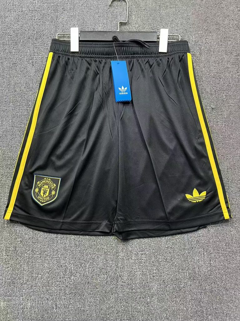 Manchester United 2025-26 Tercera Shorts