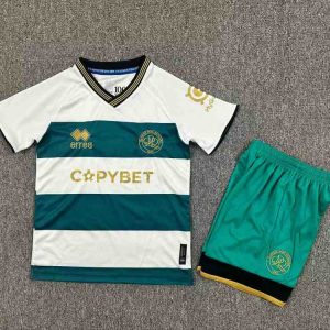 niños Queens Park Rangers 2025-26 Tercera kit
