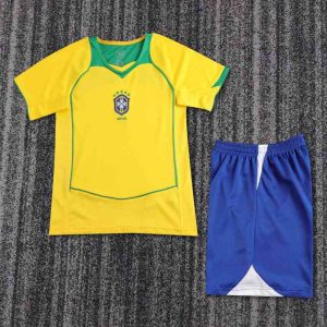 niños Brasil 2004 Local Kit