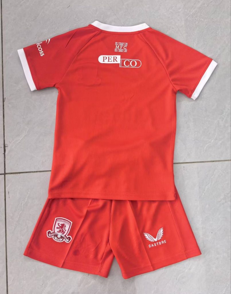 niños Middlesbrough 2025-26 Local Kit