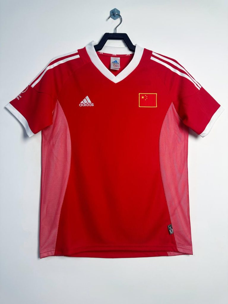 China 2002 Camiseta local