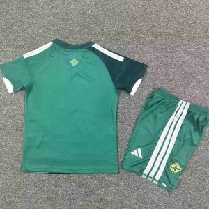 niños Irlanda del Norte 2025-26 Local Kit