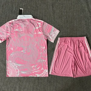 niños Real Madrid 2025 Dragon Pink Kit