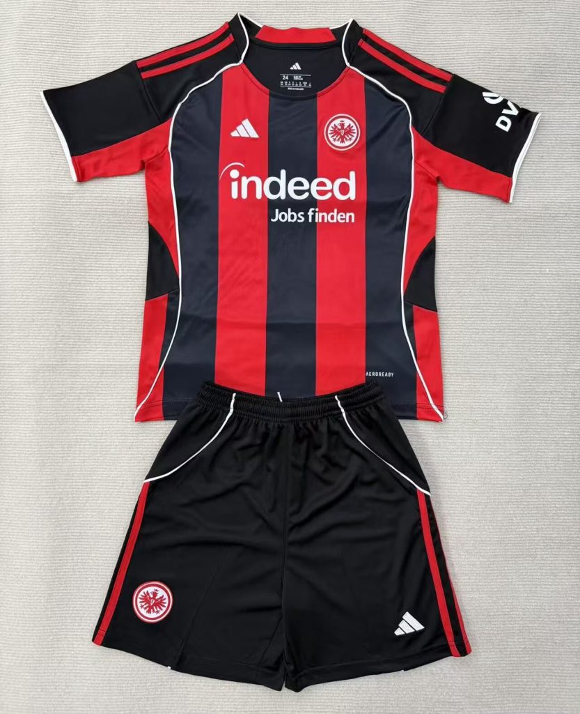 niños Frankfurt 2025-26 Local kit