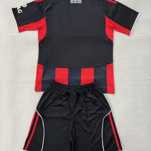 niños Frankfurt 2025-26 Local kit
