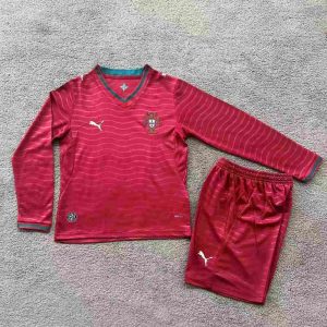 niños Portugal 2025-26 FIFA World Cup Local Long Sleeve Kit