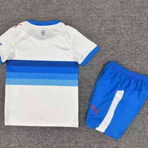 niños Universidad Católica 2026-27 Local Kit