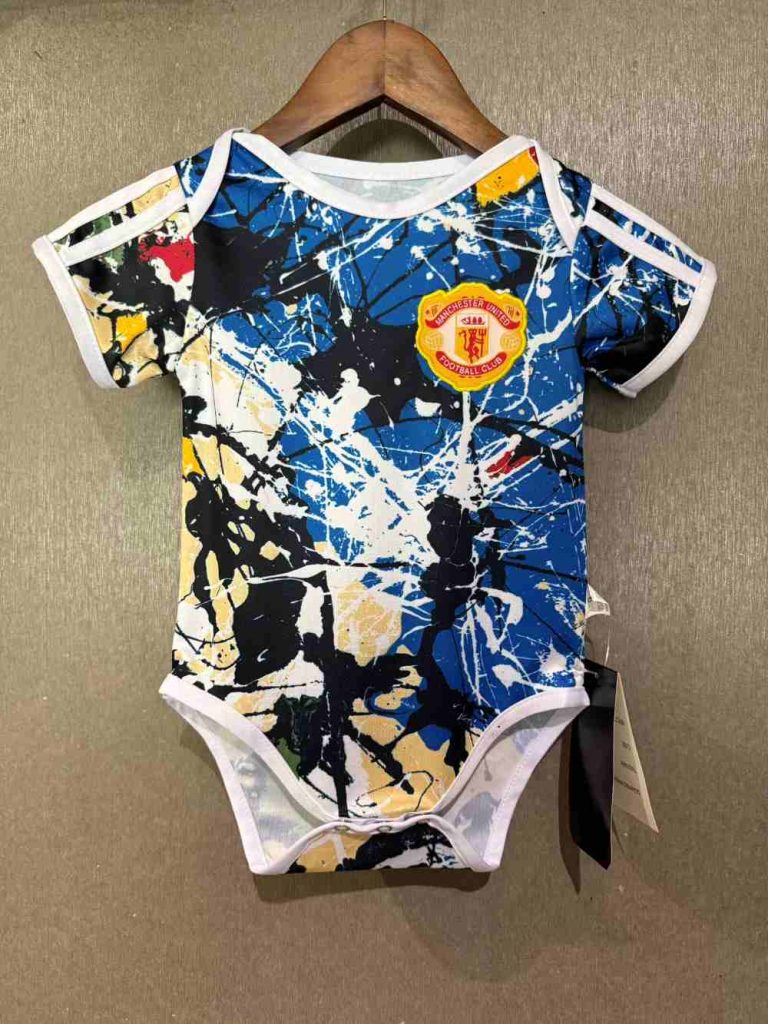 Bebé Manchester United 2026-27 Marvel Body de fútbol