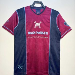 Iron Maiden Band 2011 Camiseta visitante
